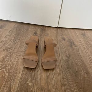 Banana Republic nude block heel sandal